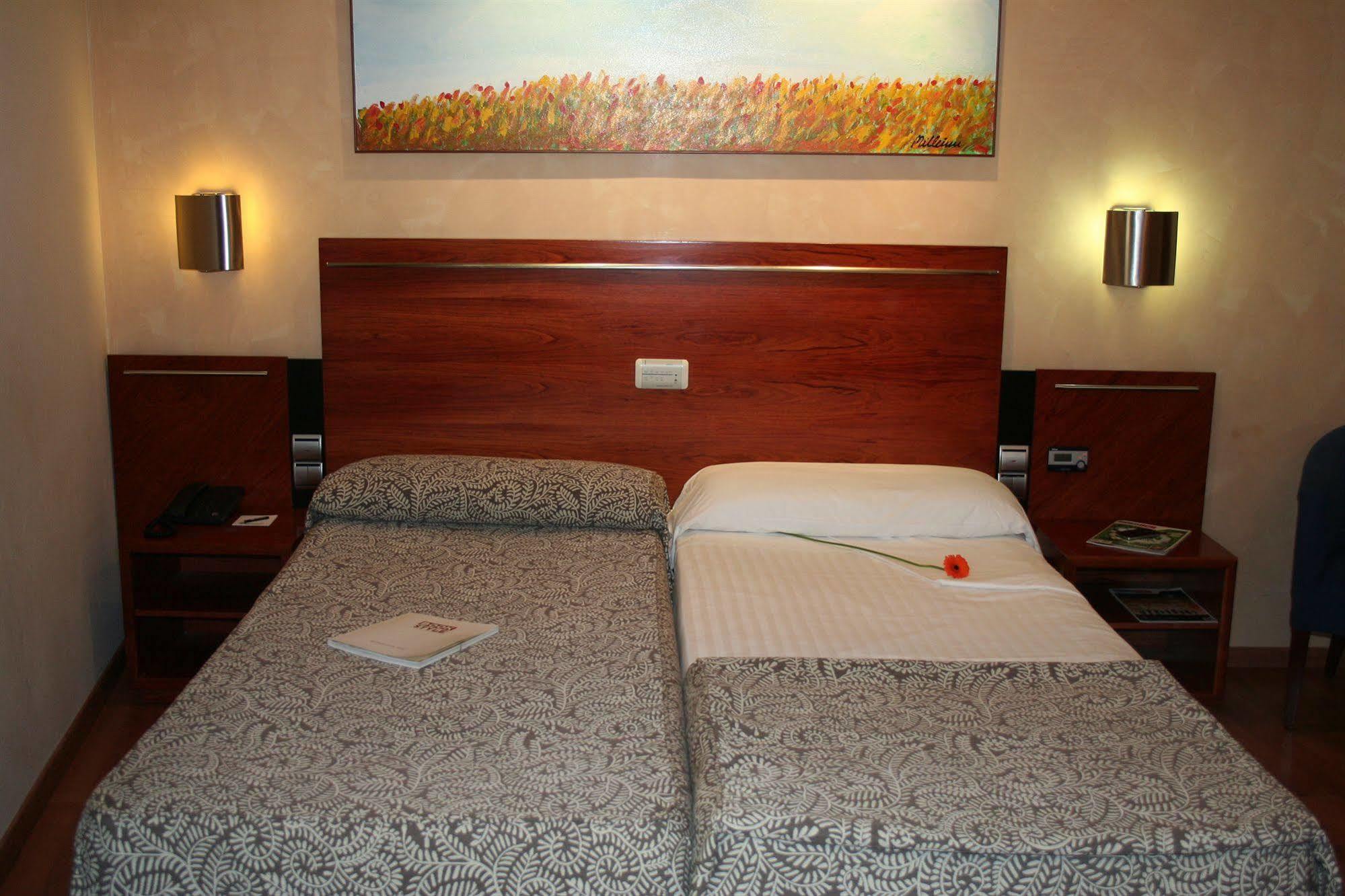 Hotel Dwo Garbi Millenni